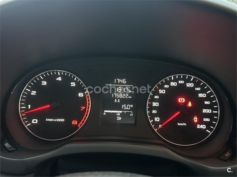 Negro Usado 2011 Audi A1 Ambition Berlina | 8000 € (Precio justo) - Imagen 1/2