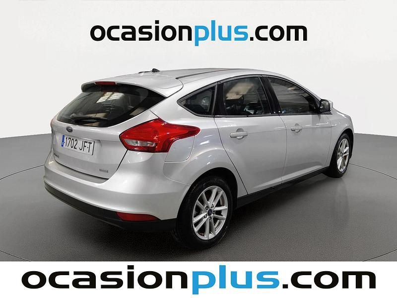 Usado Ford Focus Trend+ 125 CV (91 kW) 2015 Gris Utilitario