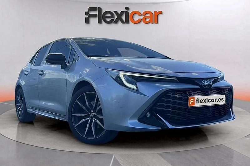 Gris Usado 2023 Toyota Corolla Sport Berlina | 24.690 € (Un poco caro) - Imagen 1/4