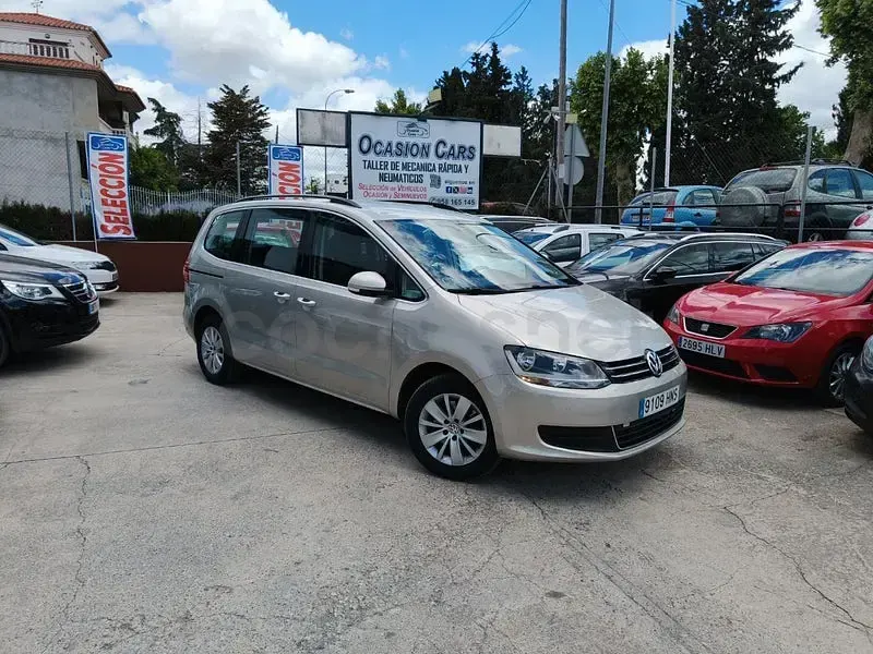 Usado VW Sharan Advance 140 CV (102 kW) 2013 Gris / plata Monovolumen