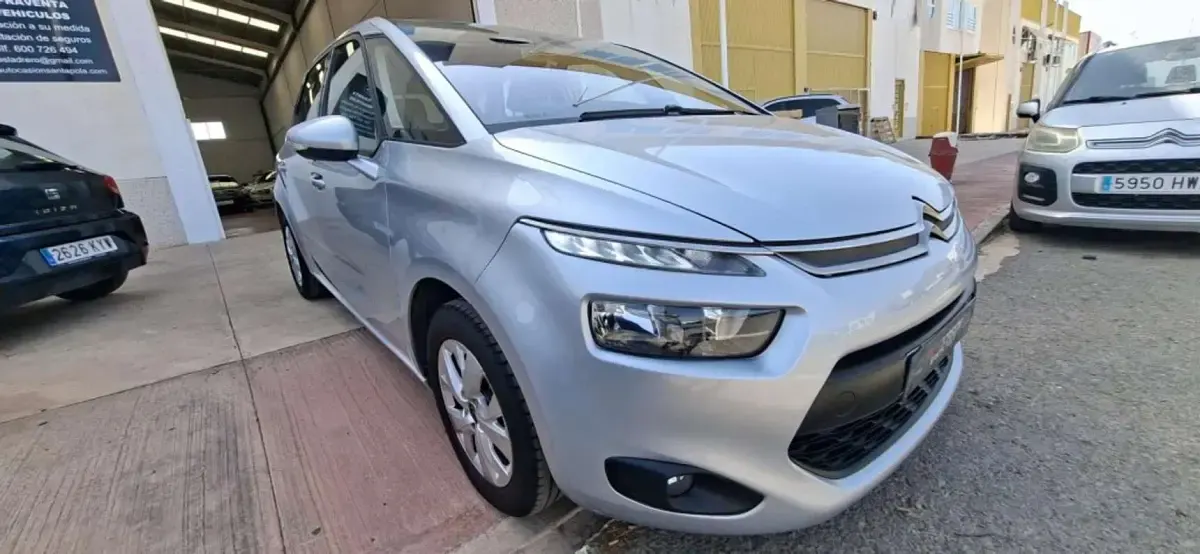Usado Citroën C4 Picasso Intensive 116 CV (85 kW) 2014 Plateado Monovolumen