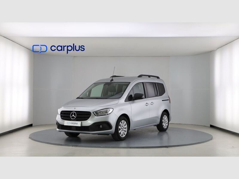 Plata helvin metalizado9871 Usado 2022 Mercedes Citan 110 Familiar | 24.600 € (Precio justo) - Imagen 1/4