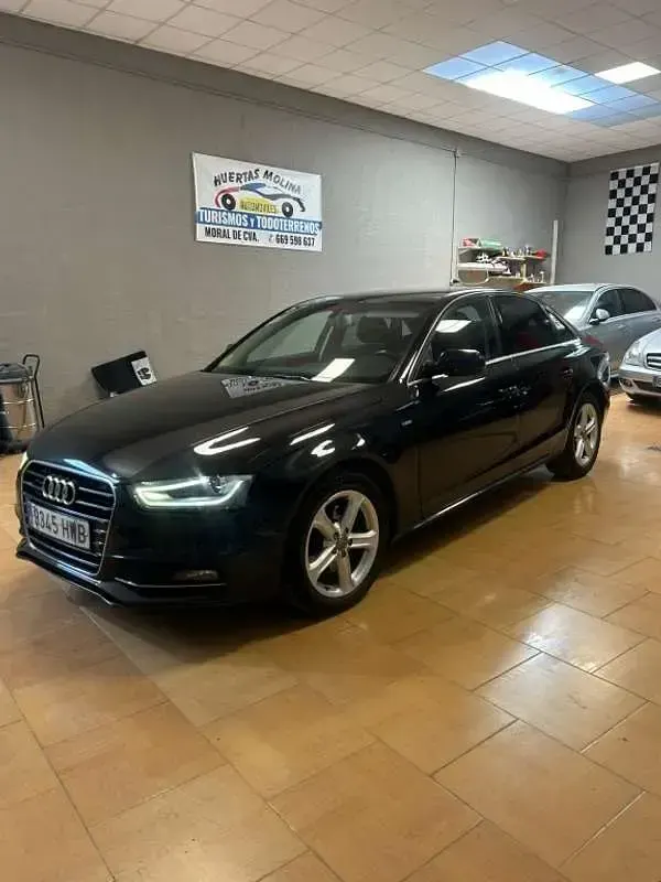 Usado Audi A4 S-Line 150 CV (110 kW) 2014 Negro Berlina