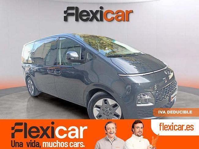 Usado Hyundai Staria 177 CV (130 kW) 2023 Gris Monovolumen
