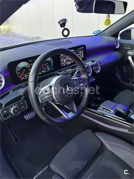 Usado Mercedes A250 218 CV (160 kW) 2021 Gris / plata Berlina