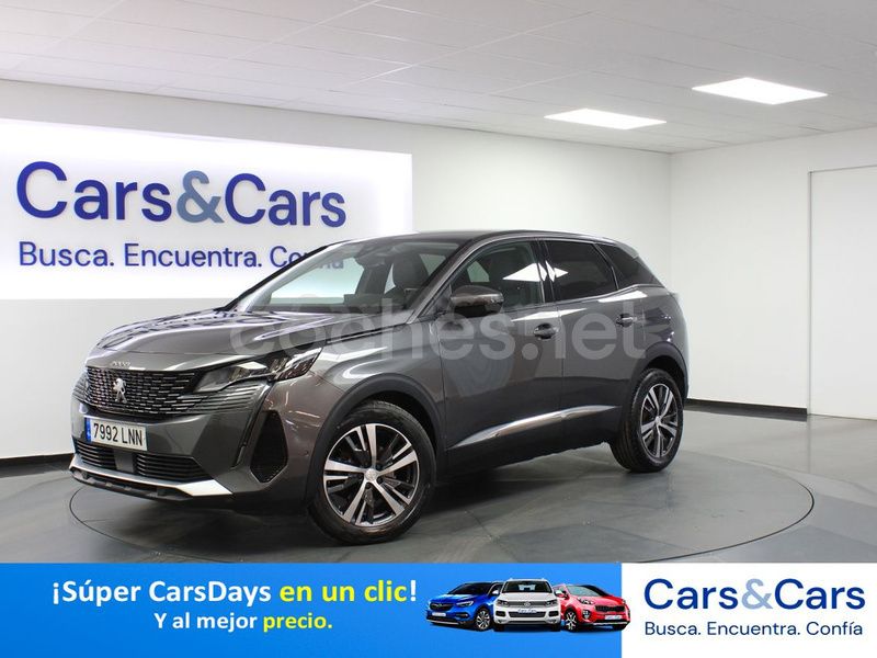 Usado Peugeot 3008 Allure 131 CV (96 kW) 2021 Gris SUV
