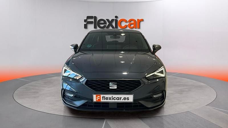 Usado Seat Leon FR 116 CV (85 kW) 2025 Azul Berlina