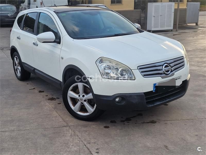 Blanco Usado 2009 Nissan Qashqai +2 Tekna SUV | 6900 € - Imagen 1/4