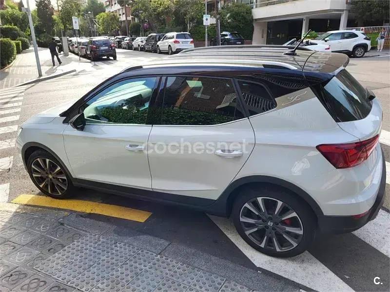 Usado Seat Arona FR 115 CV (84 kW) 2026 Blanco SUV