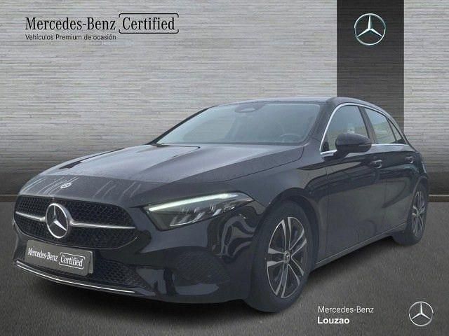 Negro noche Usado 2024 Mercedes A200 Progressive | 34.900 € (Precio justo) - Imagen 1/4
