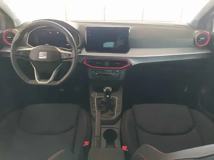 Usado Seat Ibiza FR 116 CV (85 kW) 2025 Gris Utilitario