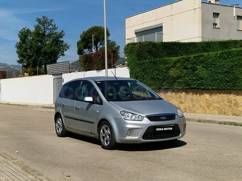 Usado Ford C-MAX Ghia 115 CV (84 kW) 2008 Gris / plata Monovolumen