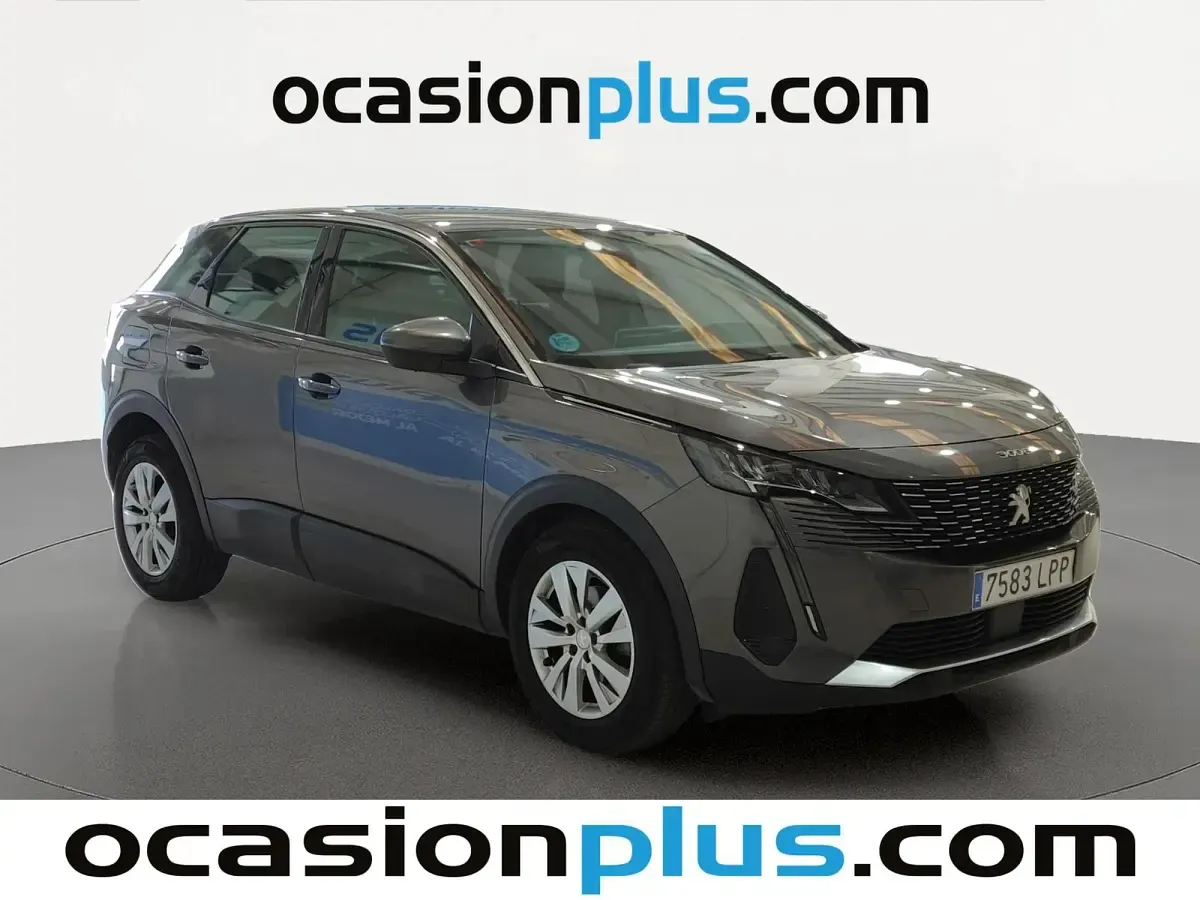 Usado Peugeot 3008 Active 131 CV (96 kW) 2021 Gris plata SUV