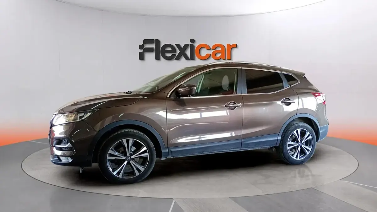 Usado Nissan Qashqai N-Connecta 116 CV (85 kW) 2018 Marrón SUV