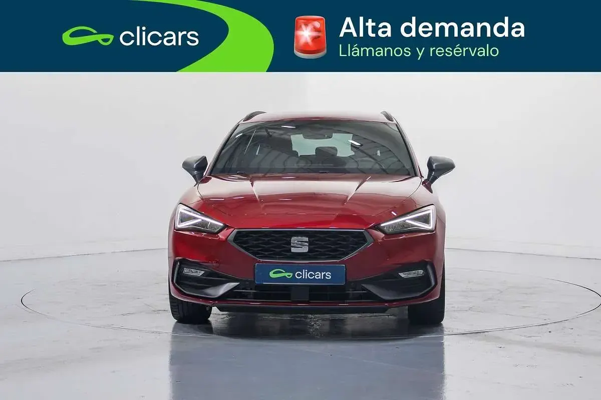 Usado Seat Leon ST FR 205 CV (150 kW) 2024 Rojo Familiar