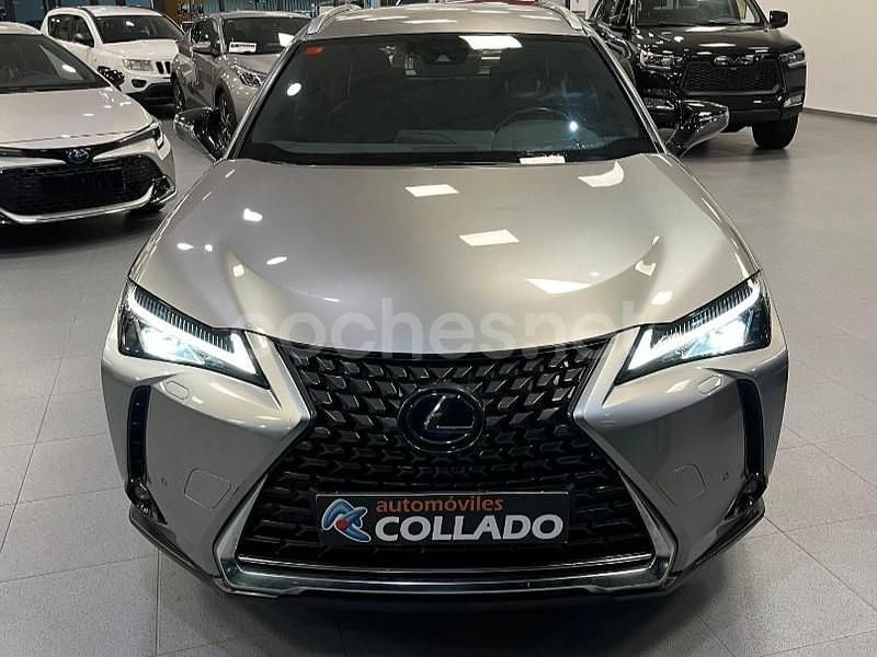 Usado Lexus UX 184 CV (135 kW) 2021 Gris / plata SUV
