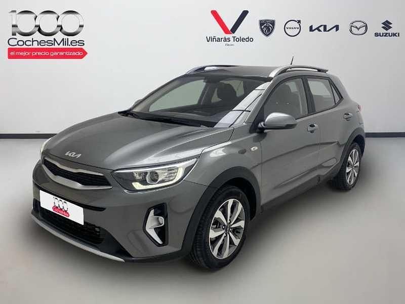 Usado Kia Stonic 84 CV (61 kW) 2023 Gris SUV