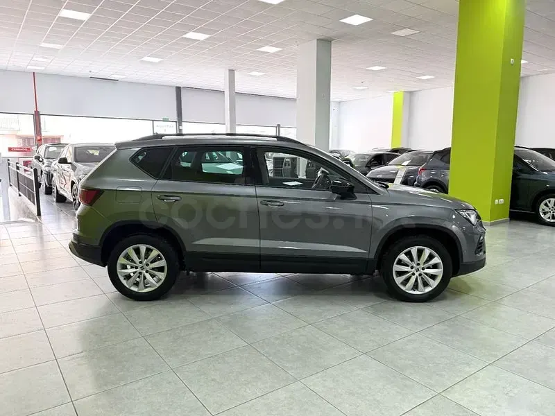 Usado Seat Ateca Style 115 CV (84 kW) 2025 Gris / plata SUV