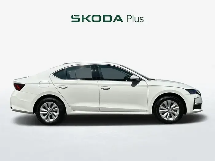 Nuevo Skoda Octavia Selection 150 CV (110 kW) 2026 Blanco
