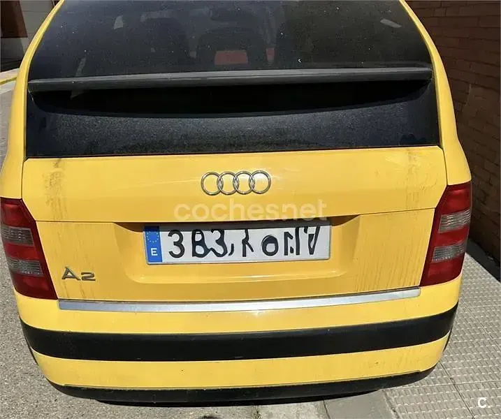 Usado Audi A2 75 CV (55 kW) 2003 Amarillo Utilitario