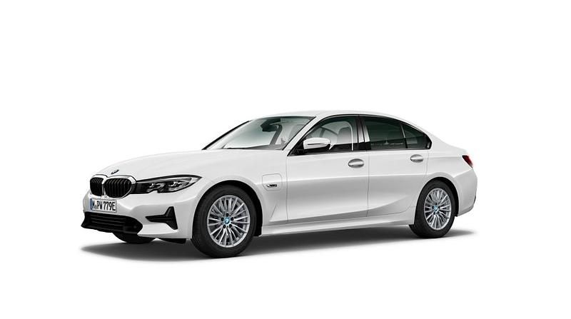 Usado BMW 320e Comfort Edition 204 CV (150 kW) 2022 Blanco Berlina