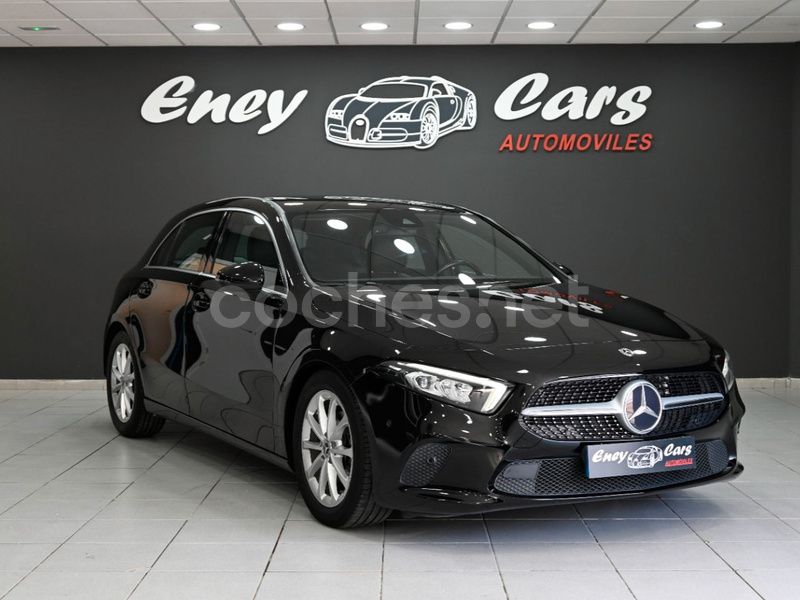 Negro Usado 2021 Mercedes A180 Berlina | 24.995 € (Buen precio) - Imagen 1/4