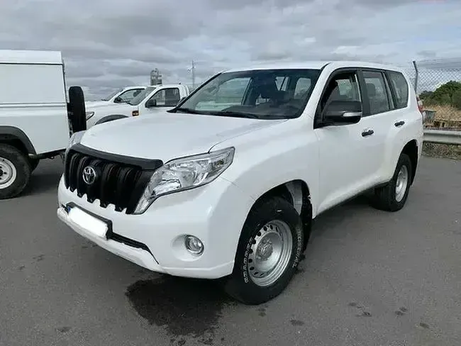Begagnad Toyota Land Cruiser 177 HK (130 kW) 2017 Vit SUV