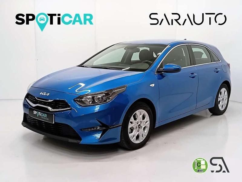 Azul Usado 2024 Kia Ceed Utilitario | 18.200 € (Precio justo) - Imagen 1/4