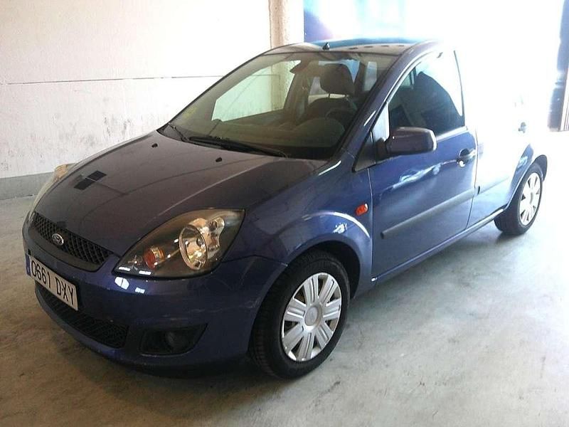 Azul Usado 2006 Ford Fiesta Trend Utilitario | 3000 € (Buen precio) - Imagen 1/4