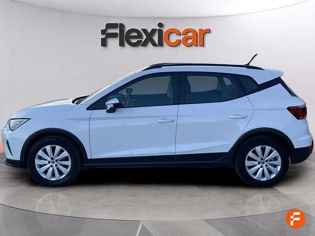 Usado Seat Arona Style Plus 110 CV (80 kW) 2022 Blanco SUV