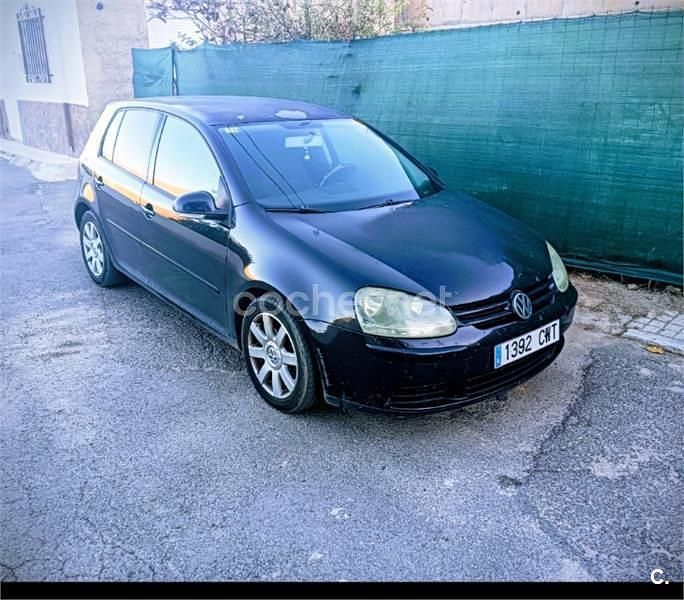 Negro Usado 2005 VW Golf IV Familiar | 2850 € (Precio justo) - Imagen 1/4
