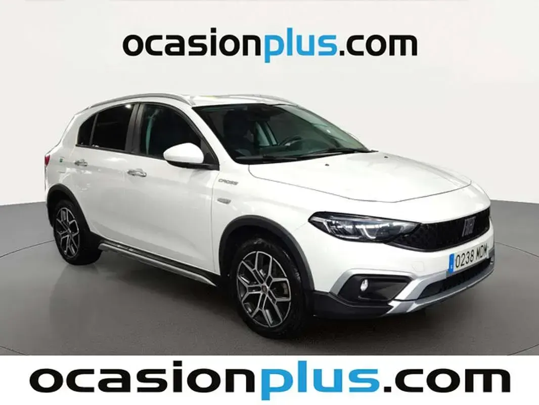 Usado Fiat Tipo Cross 131 CV (96 kW) 2023 Blanco Utilitario