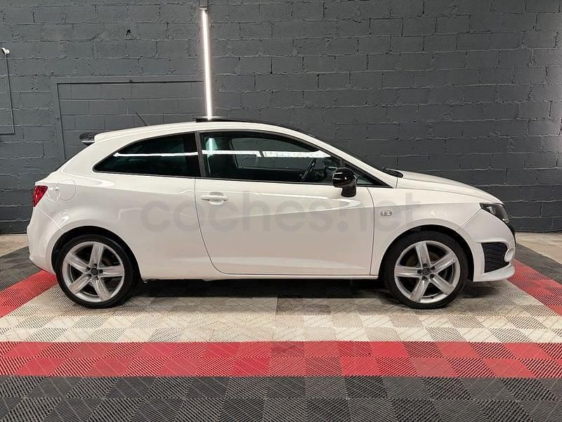 Usado Seat Ibiza SC FR 143 CV (105 kW) 2010 Blanco Utilitario