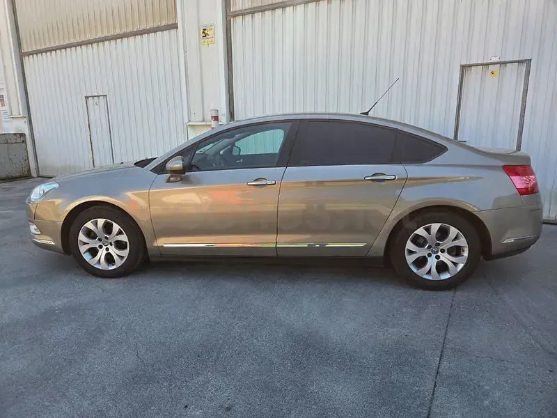 Usado Citroën C5 Exclusive 140 CV (102 kW) 2010 Beige Berlina