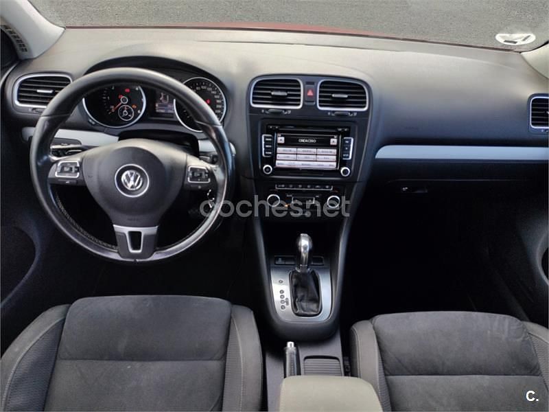 Usado VW Golf VII Sport 105 CV (77 kW) 2012 Rojo Berlina