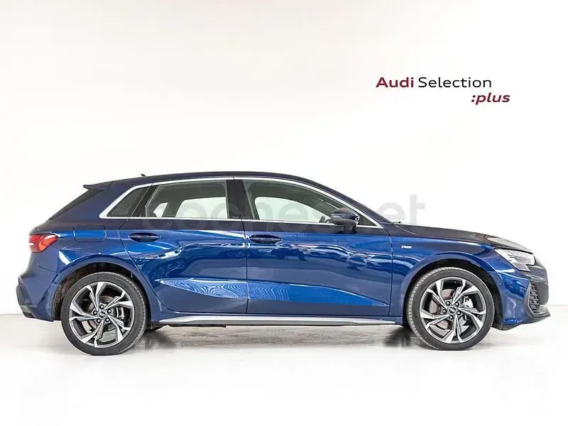 Usado Audi A3 S-Line 204 CV (150 kW) 2025 Azul Berlina