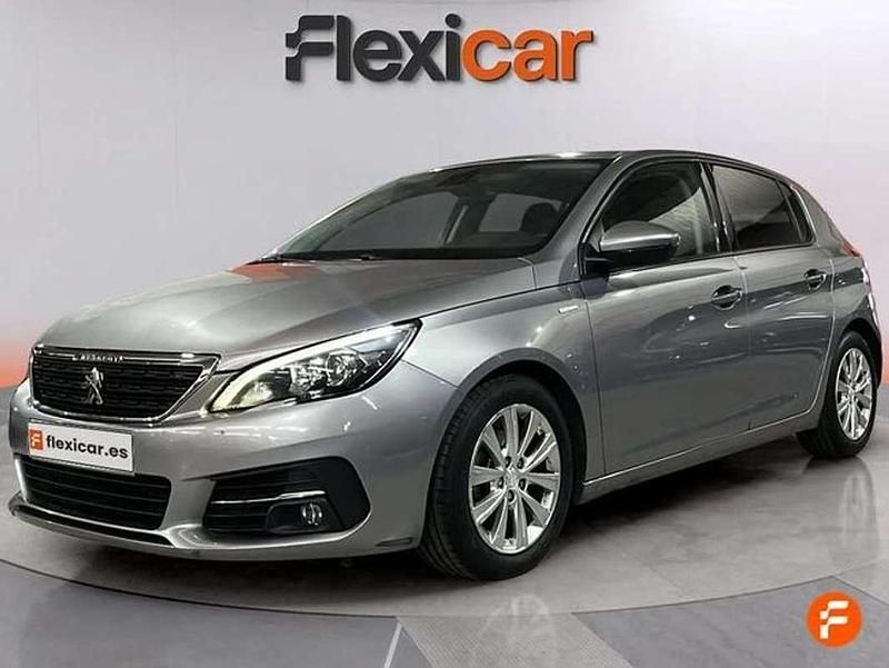 Usado Peugeot 308 Style 131 CV (96 kW) 2020 Gris Berlina