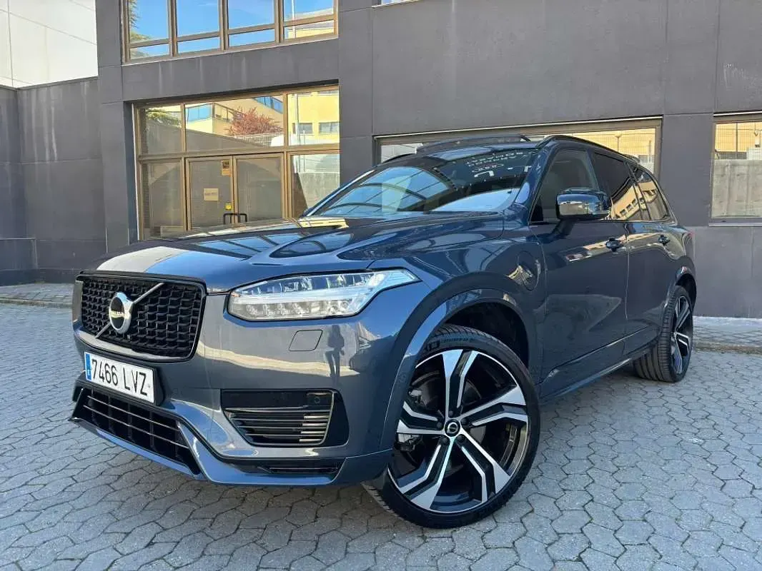 Usado Volvo XC90 R-Design 392 CV (288 kW) 2022 Azul SUV