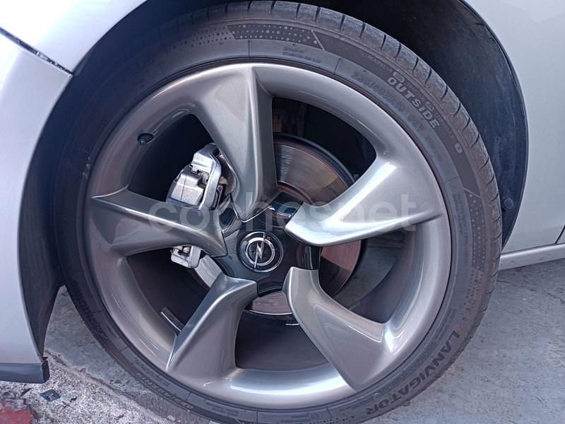 Usado Opel Astra Sportive 130 CV (95 kW) 2013 Gris / plata Familiar