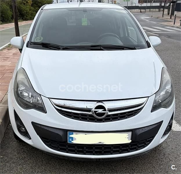 Usado Opel Corsa Selective 75 CV (55 kW) 2014 Blanco Utilitario