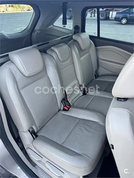 Usado Ford Grand C-Max Titanium 140 CV (102 kW) 2012 Beige Monovolumen