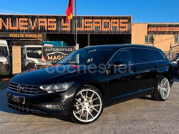 Negro Usado 2021 VW Passat Executive Familiar | 17.990 € (Precio justo) - Imagen 1/4