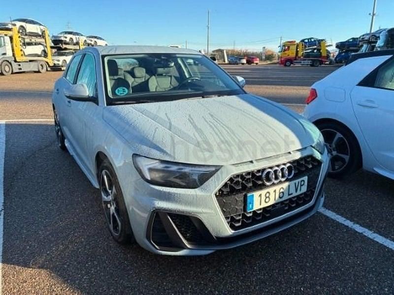 Usado Audi A1 Sportback Premium 95 CV (69 kW) 2021 Gris / plata Utilitario