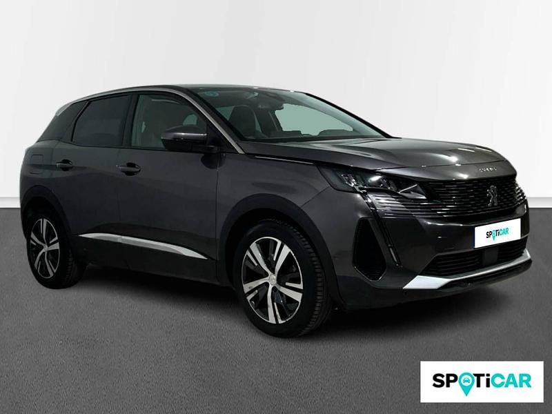 Usado Peugeot 3008 Active 130 CV (95 kW) 2020 Gris SUV