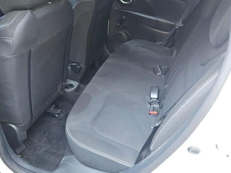 Usado Renault Clio IV Business 75 CV (55 kW) 2019 Blanco Berlina