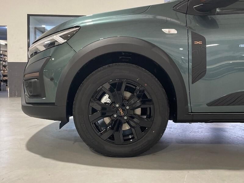Nuevo Dacia Jogger Extreme 100 CV (73 kW) 2025 Verde Monovolumen