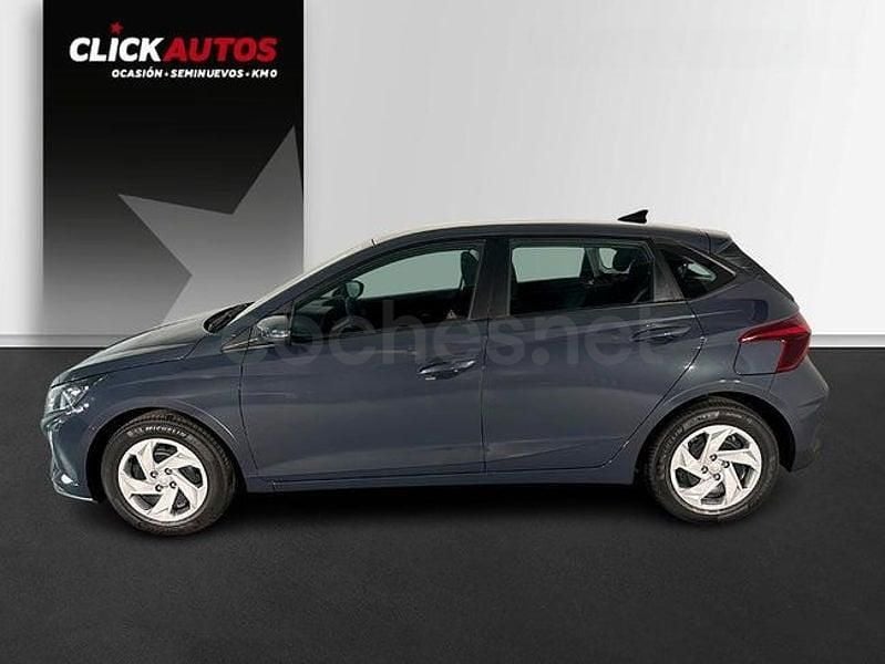 Usado Hyundai i20 79 CV (58 kW) 2024 Gris / plata Utilitario