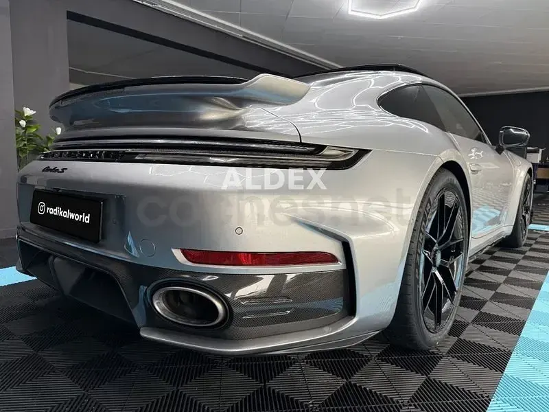Usado Porsche 911 711 CV (522 kW) 2026 Gris / plata Coupe