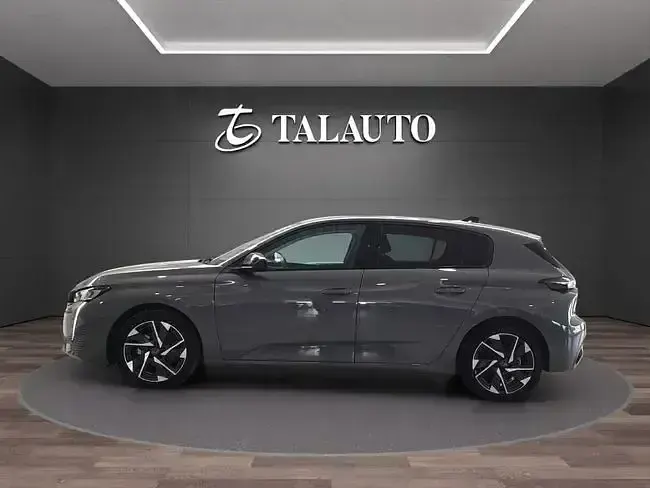 Usado Peugeot 308 Allure 130 CV (95 kW) 2024 Gris