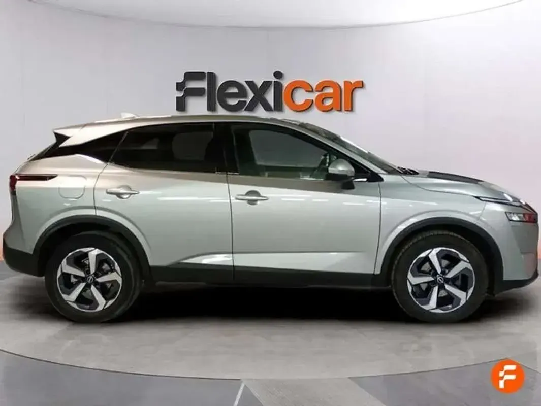 Usado Nissan Qashqai Acenta 158 CV (116 kW) 2023 Gris SUV